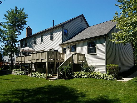 3rd image of 3925 Bordeaux Dr