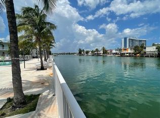 7207 Bay Dr APT 3, Miami Beach, FL 33141