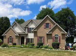 2913 Oakcrest Dr, Barberton, OH