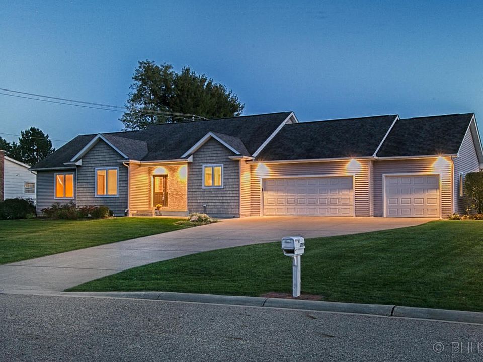 5750 forest harbor-302
