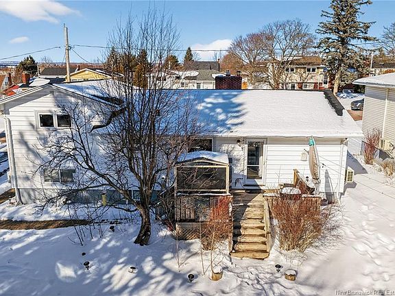 3rd image of 117 Lumsden Rd