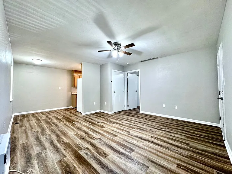 1274 Highland Ave (Dayton) — Photo 4
