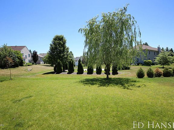 4th image of 5590 E De Blaay Ct SE