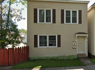 2224 W 2nd St #1, Duluth, MN 55806