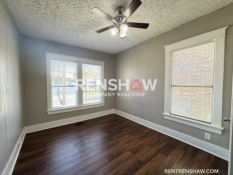 696 Decatur St — Photo 13