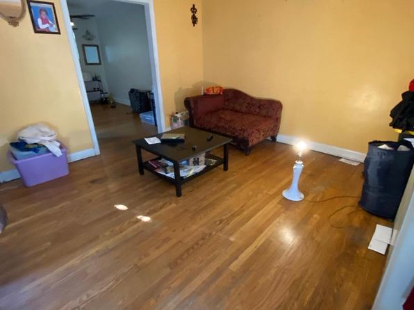450 Random Rd, Baltimore, MD 21229