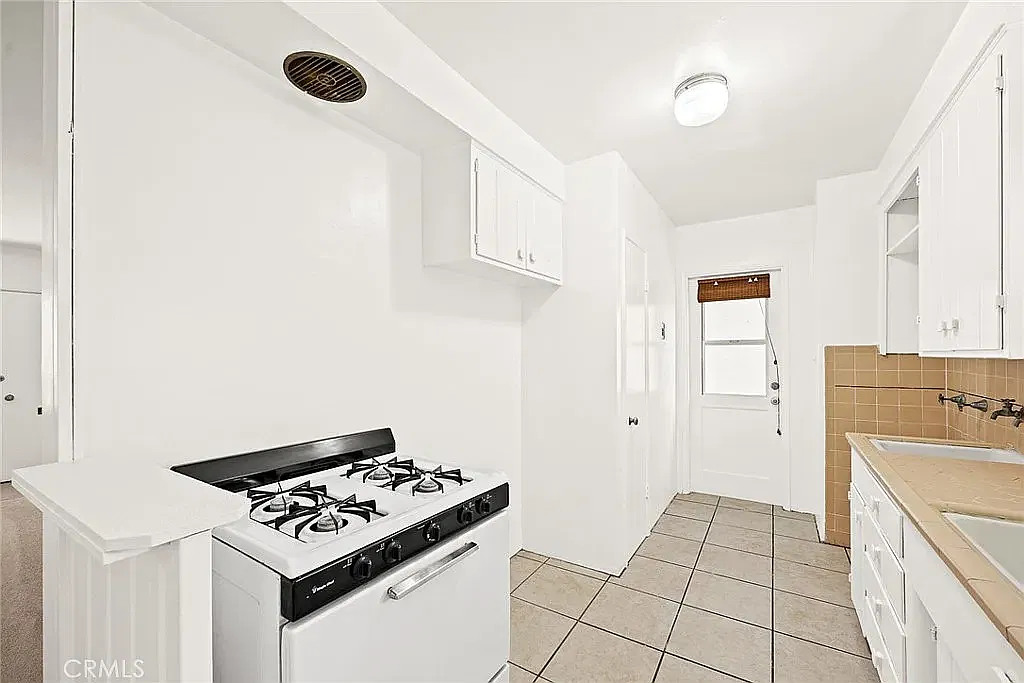 1 bed, 650 sqft, $1,750 — Photo 4