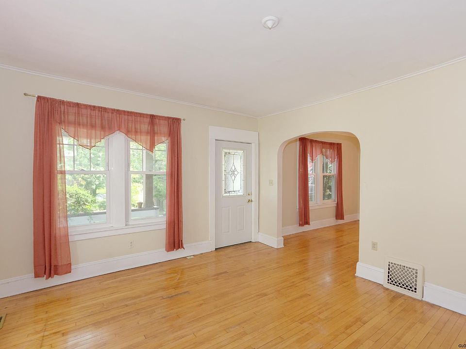 252 S Allen St, Albany, NY 12208 | Zillow