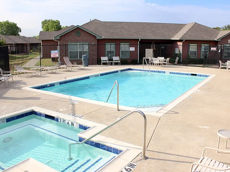 Cobblestone Manor Senior Apartments — Photo 15