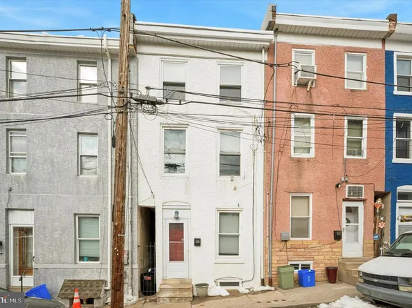 136 Wendover St, Philadelphia, PA 19127