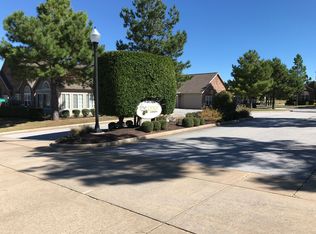 2368 W Pinehills Dr APT 2, Fayetteville, AR 72704