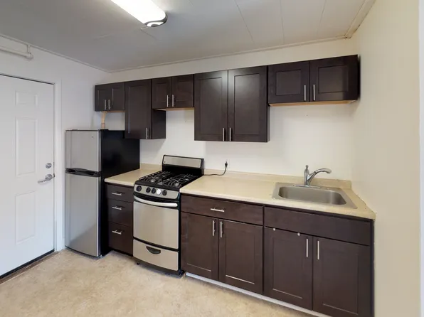 104 S Main St #4, White River Junction, VT 05001