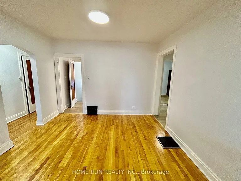 704 Brookfield Rd S — Photo 13
