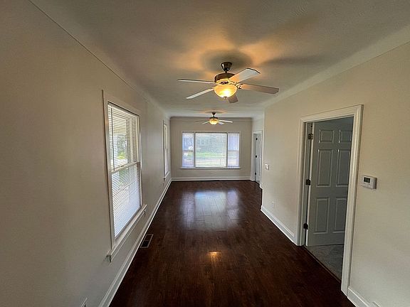 5th image of 138 Bacon St