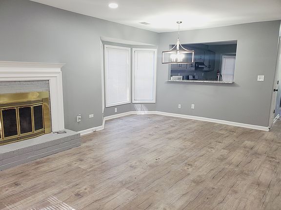 3rd image of 4093 Laurel Springs Way SE