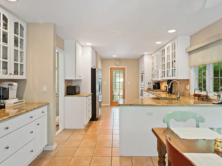 82 Northview Hills Ct — Photo 12