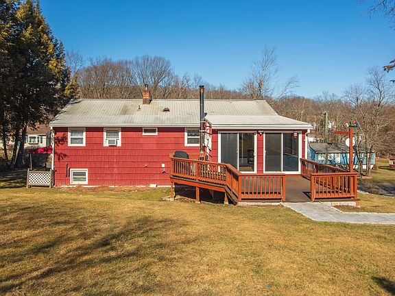 3 Parkwood Terrace Drive