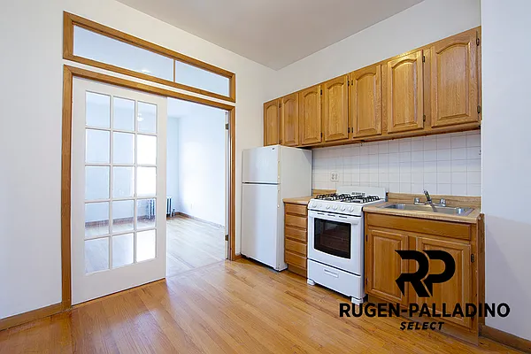 Rented by R New York | media 4