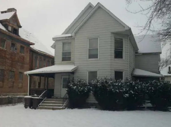1217-1219 1/2 S Chicago Pl, Freeport, IL 61032