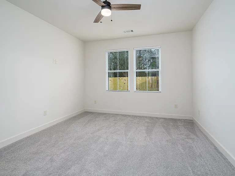 801 Stonebrook Ln — Photo 108