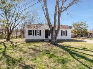 595 Blake Moore Dr, La Vergne, TN 37086