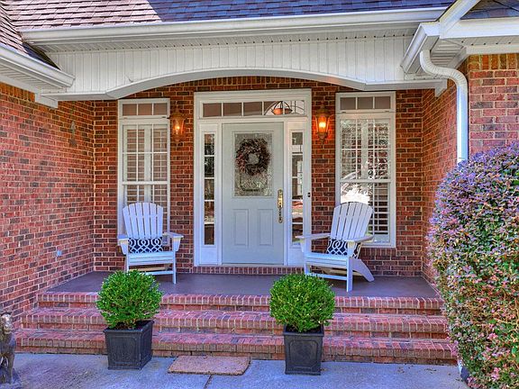 4th image of 264 Whistling Straits Ln