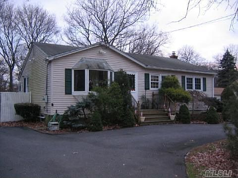 1st image of 44 Rexmere Ave
