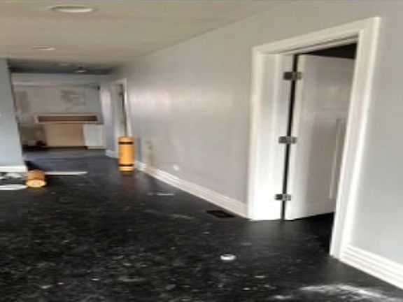 3rd image of 1744 N 75th Ave