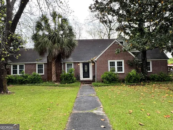 106 Marguerite St, Claxton, GA 30417