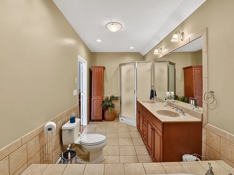 75 Elm St #1 — Photo 26