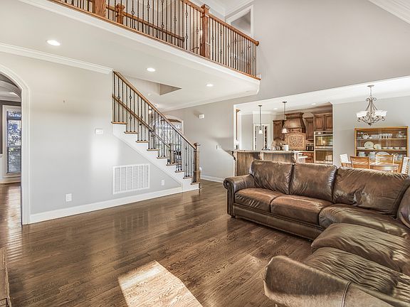 5th image of 1133 Mires Rd