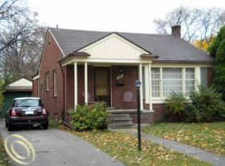 1209 S Eton St, Birmingham, MI 48009