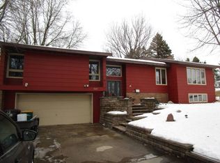 521 4th Ave, Mountain Lake, MN 56159