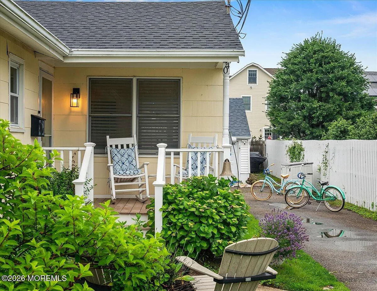 3 bed, 1622 sqft, $2,700 — Photo 4