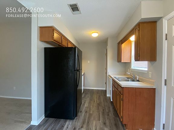 4th image of 504 Ashwood Ln