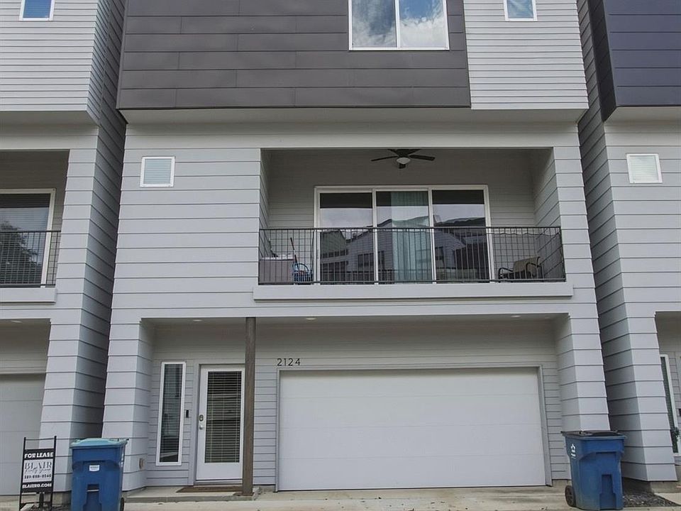 1st image of 2124 Dennis St