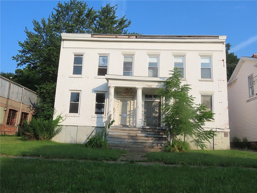 93 Broad St, Lyons, NY 14489 Zillow