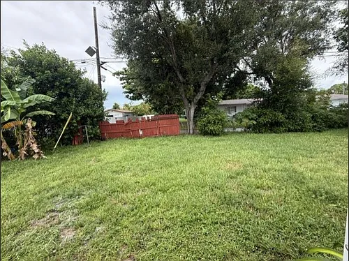 16980 N Miami Ave Photo 1