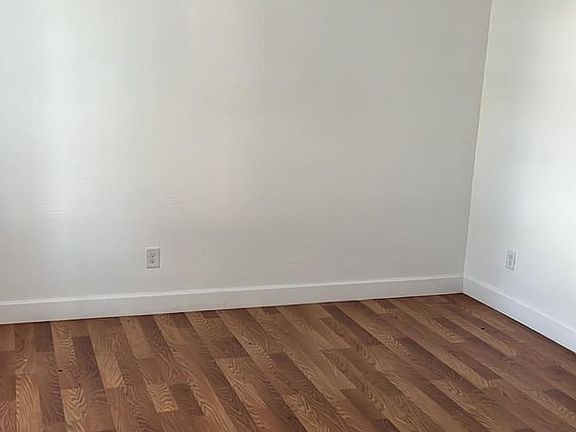 5th image of 2825 Victoria St Unit A