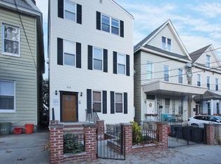 202 Dodd St #2, Weehawken, NJ 07086