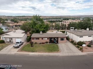 2803 E Edgecliff Dr, Farmington, NM 87402