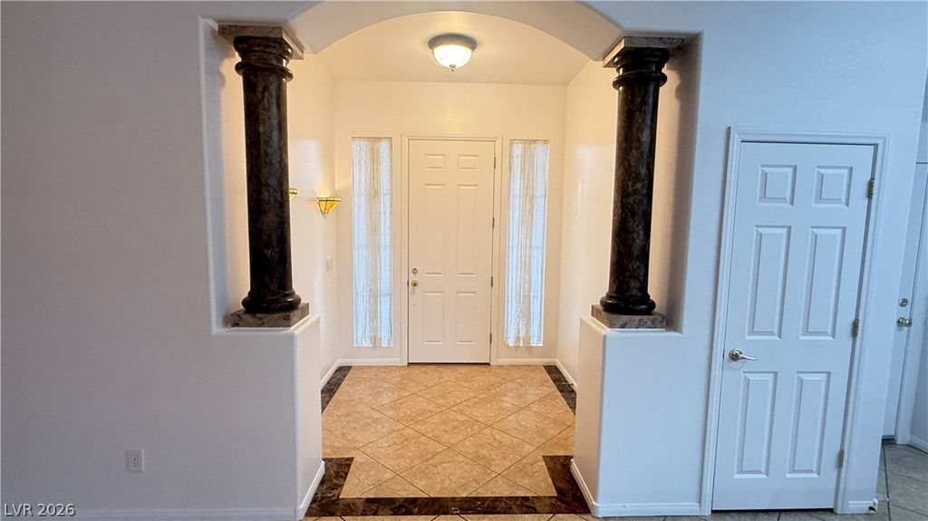 Apartment in Las Vegas, Centennial Hills - View 4