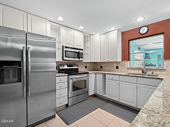 3rd image of 214 Brittany Ave