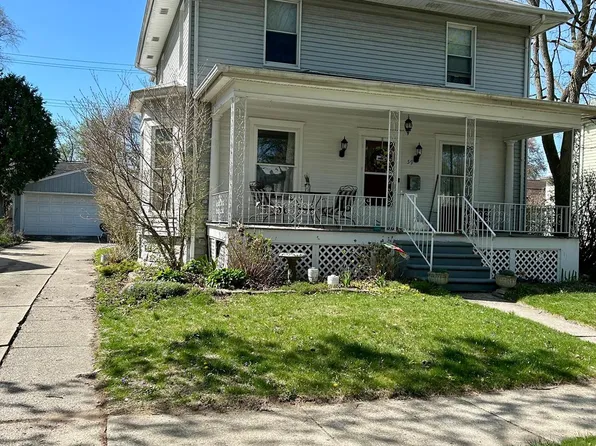 59 Ahrens St, Mount Clemens, MI 48043