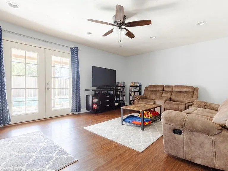 1823 E Brookdale St — Photo 10