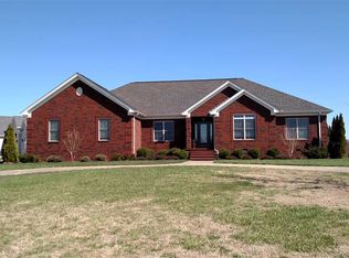 1978 Chickory Dr, Murray, KY 42071