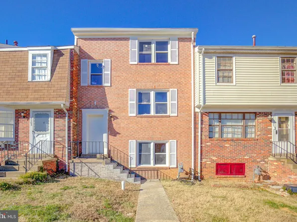 1107 James Madison Cir, Fredericksburg, VA 22405