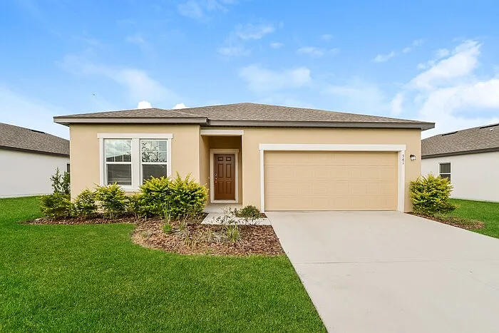 312 Kenilworth Dr