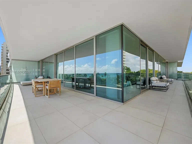 10203 Collins Ave #401 — Photo 4