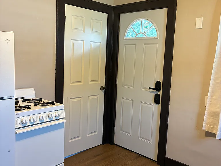 719 Goodland Ave — Photo 14